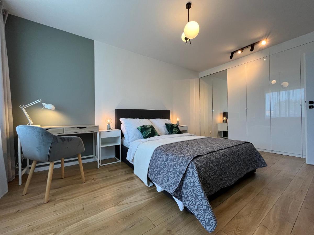 Ante Holiday Apartment กดัญสก์ ภายนอก รูปภาพ